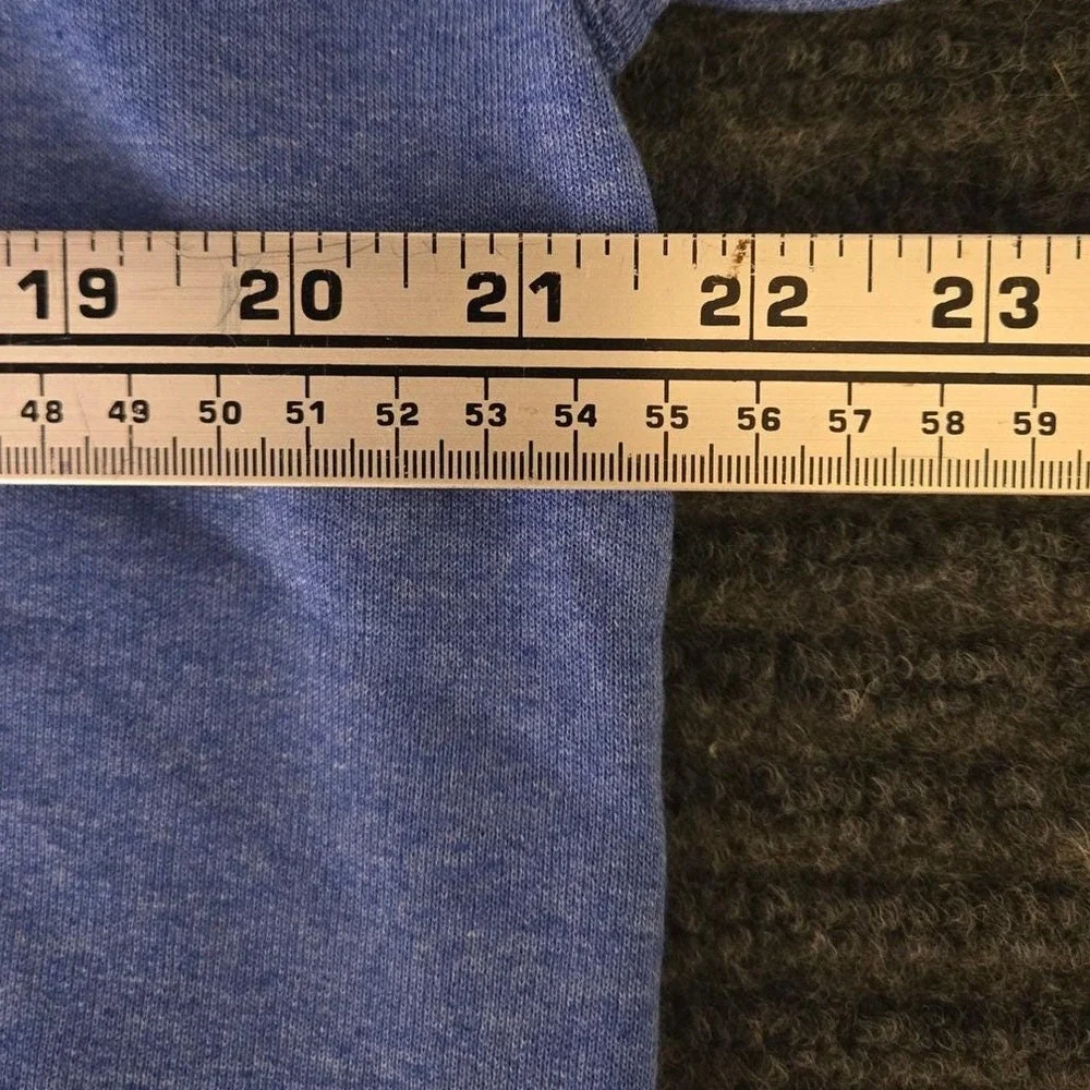 Gildan Heavy Blend‎ Blue Crew Neck Sweatshirt Always Cold Graphic Print Size M - Picture 10 of 10